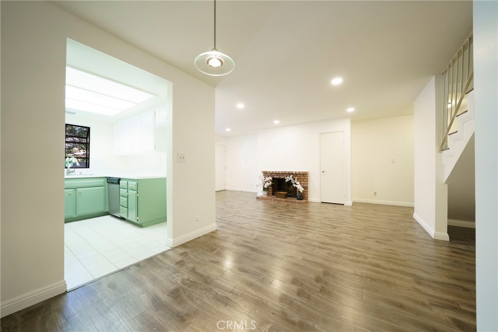 MLS #CV25270561 image #9