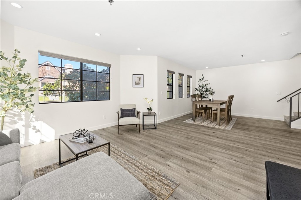 MLS #CV25270702 image #3