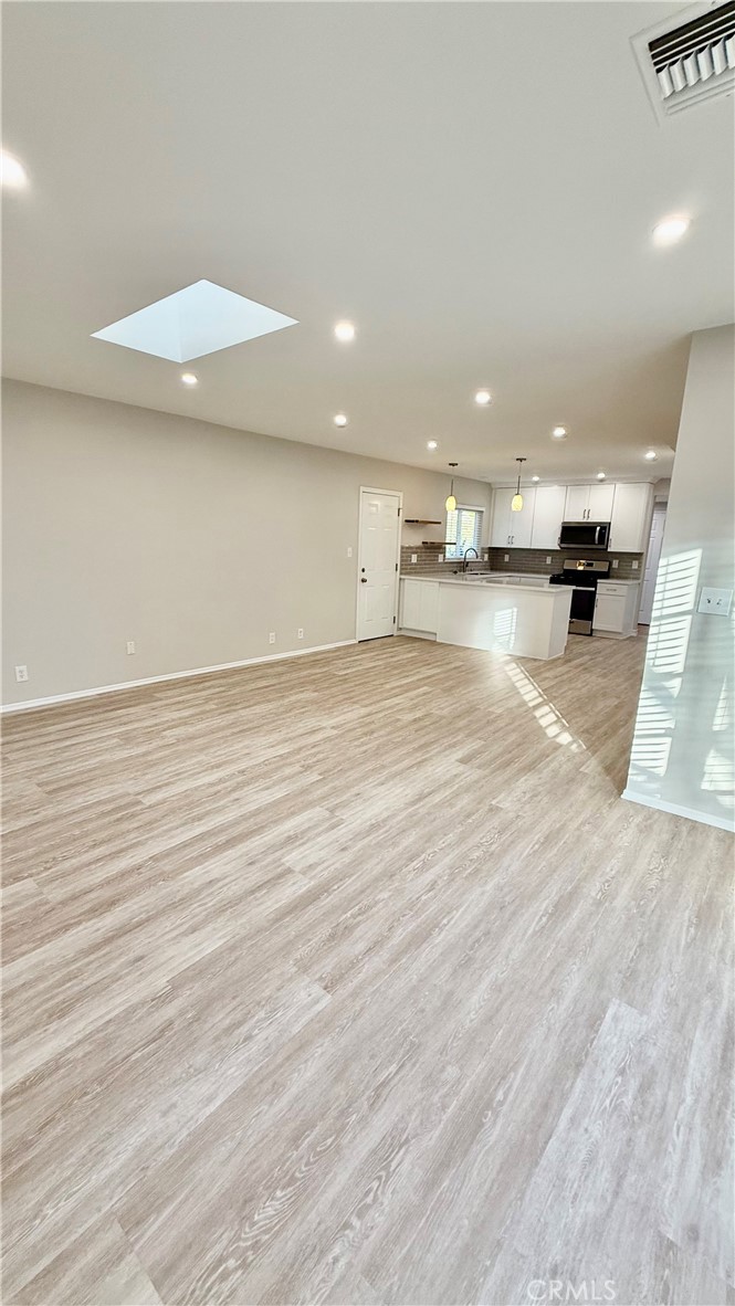 MLS #CV25270942 image #5