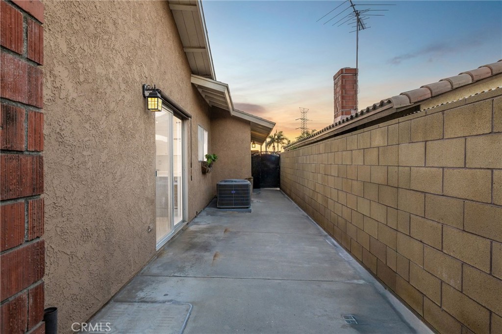 MLS #CV25270959 image #33