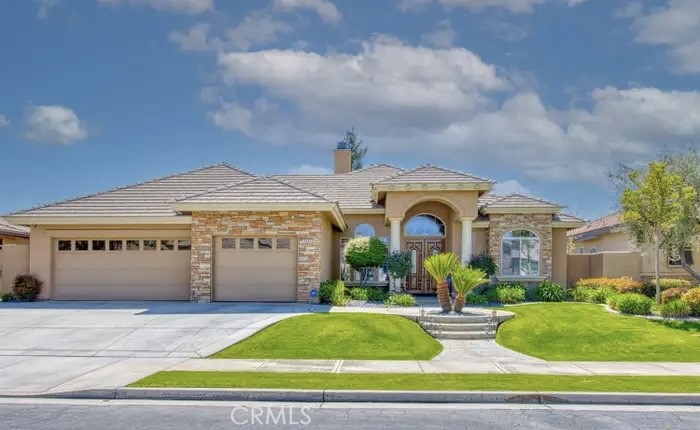 MLS #CV25271120 image #0