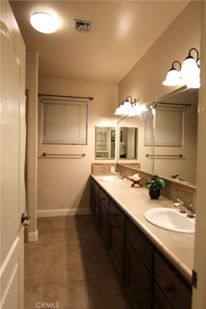 MLS #CV25271120 image #11