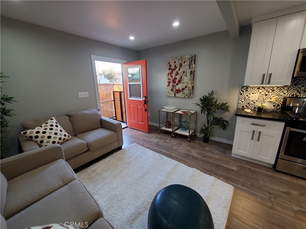 MLS #CV25271626 image #6