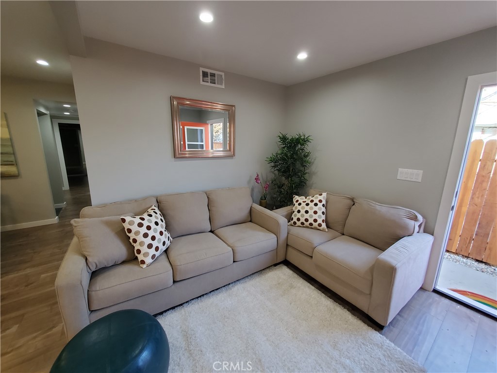 MLS #CV25271626 image #8