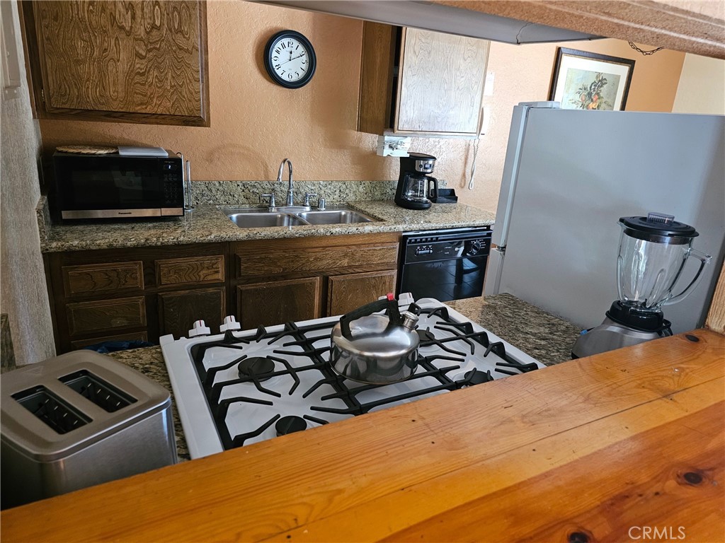 MLS #CV25271841 image #13