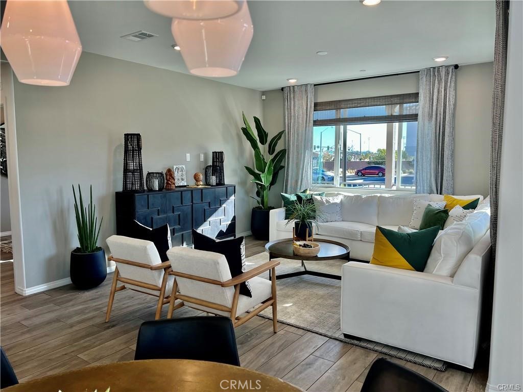 MLS #CV25271995 image #2