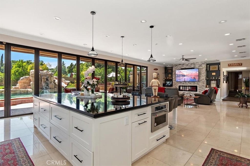 MLS #CV25272860 image #2