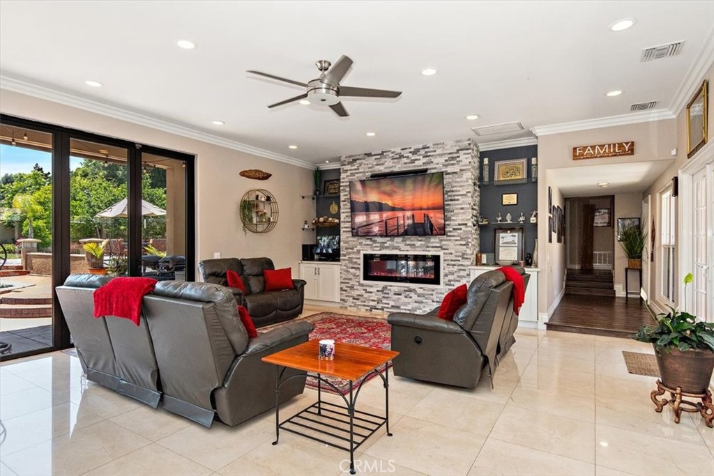 MLS #CV25272860 image #33