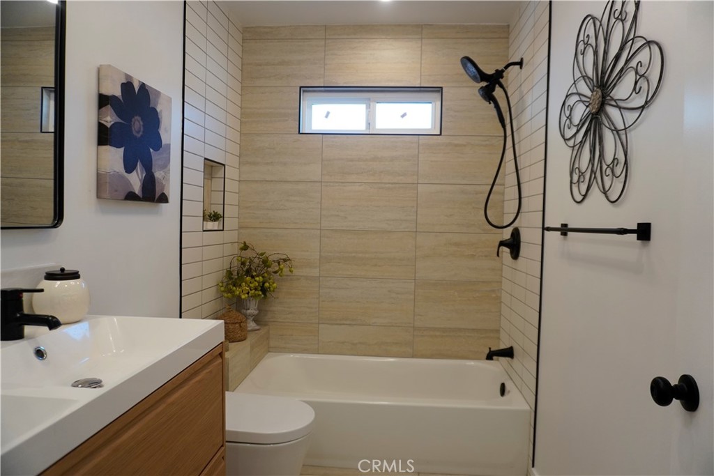 MLS #CV25273401 image #61