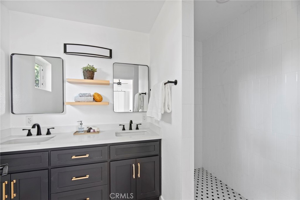 MLS #CV25275165 image #11