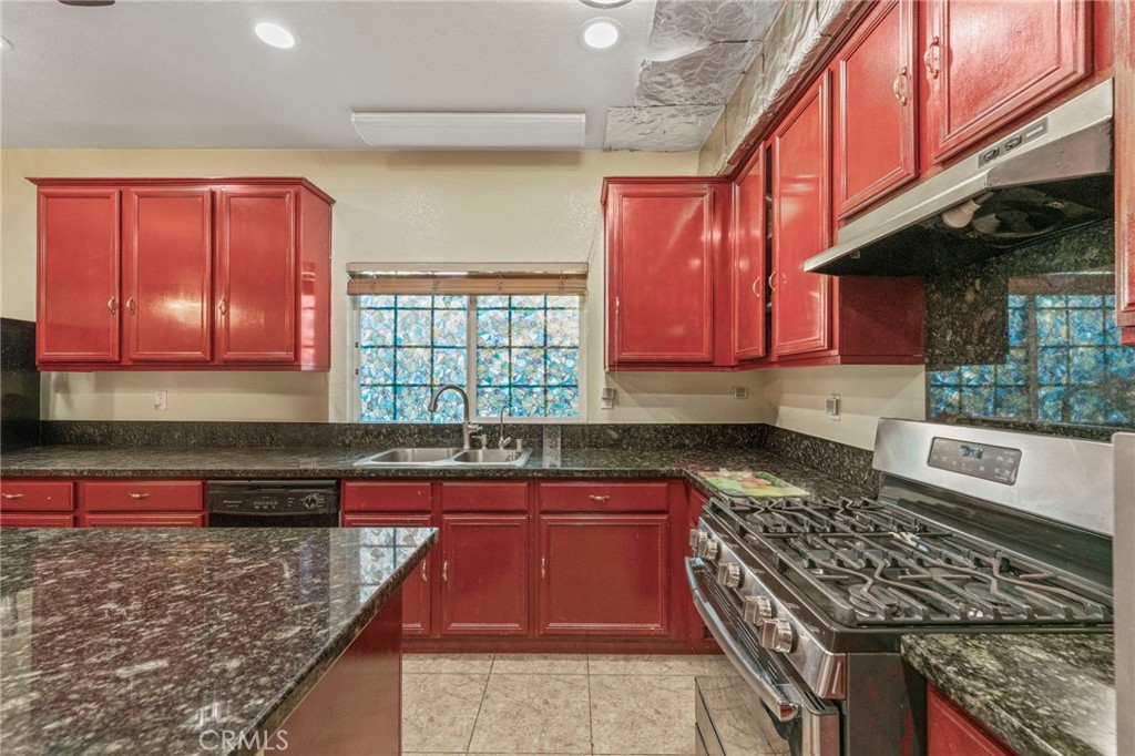 MLS #CV25275482 image #16