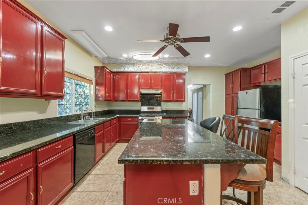 MLS #CV25275482 image #2