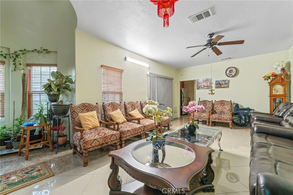 MLS #CV25275482 image #3