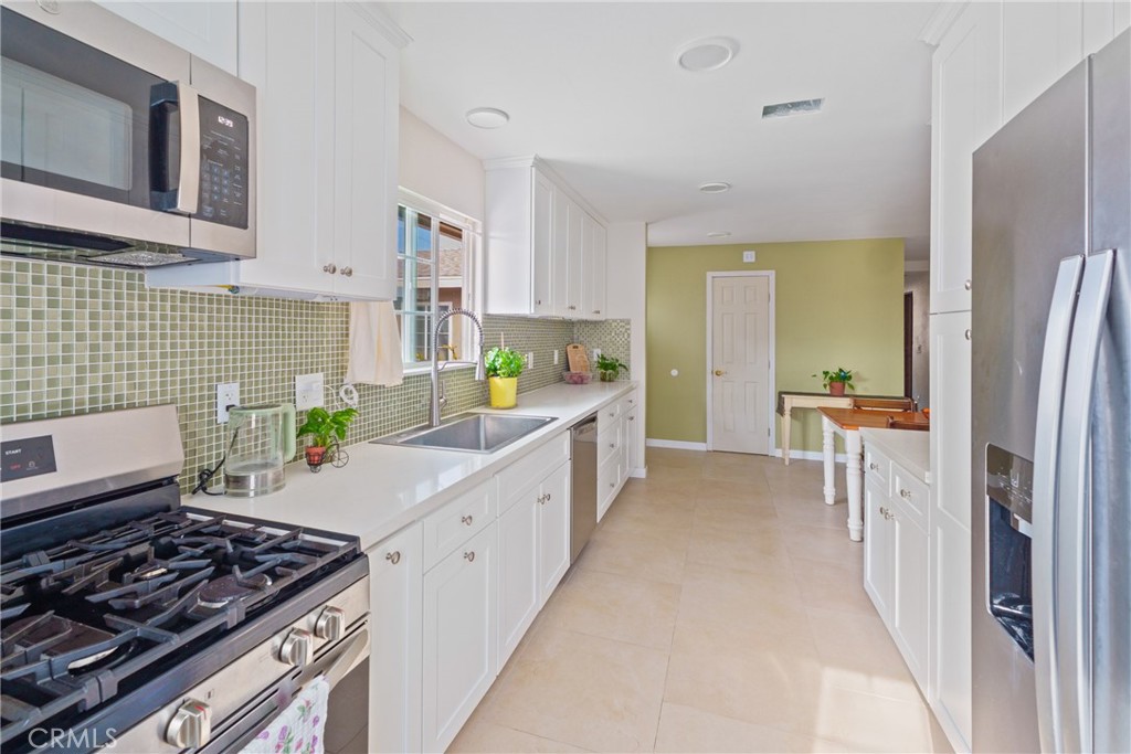 MLS #CV25279987 image #3