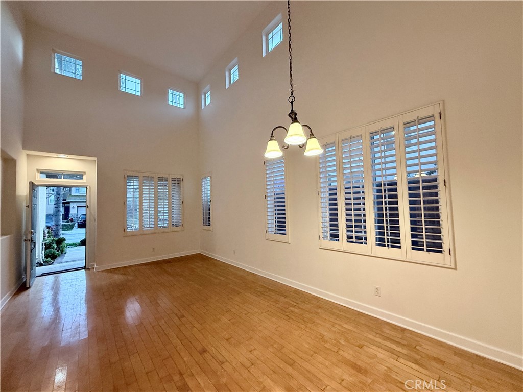 MLS #CV25281584 image #3