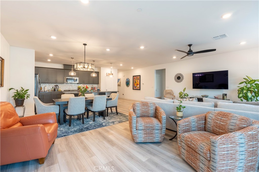 MLS #CV25282375 image #11