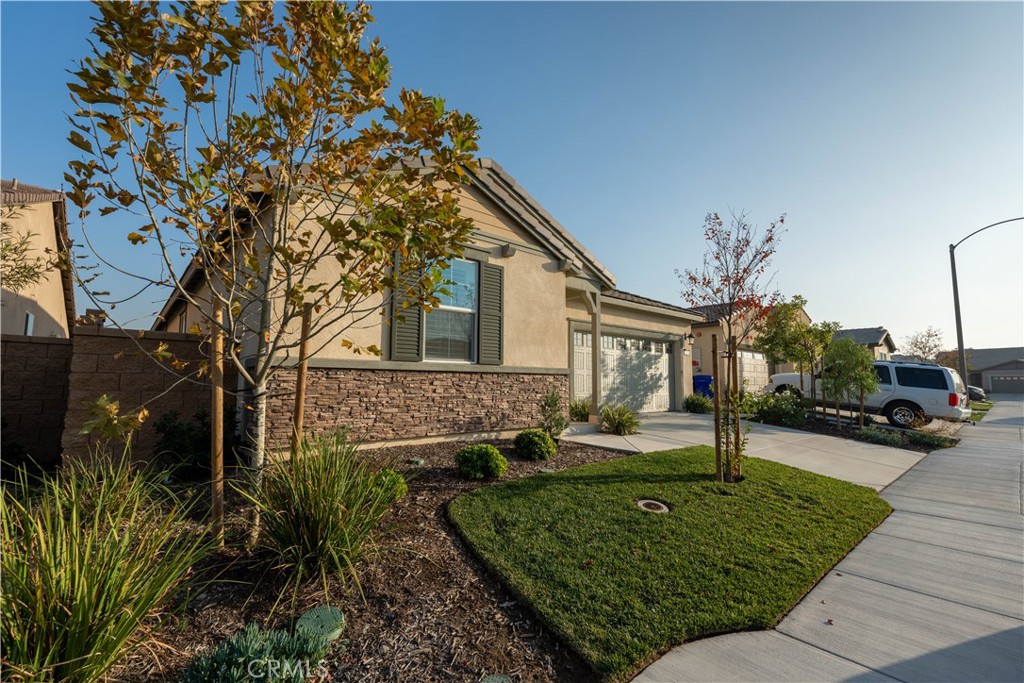 MLS #CV25282375 image #2