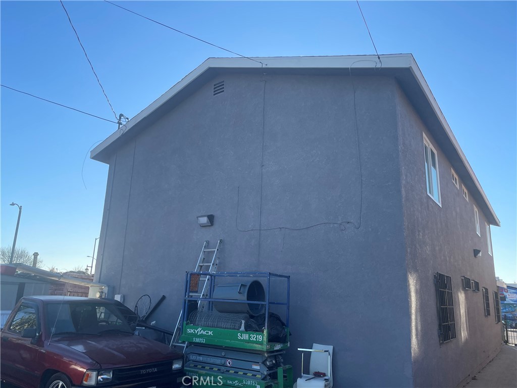 MLS #DW24030468 image #2