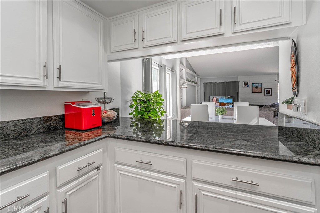 MLS #DW25014966 image #17