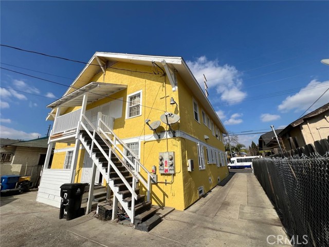 MLS #DW25021564 image #1