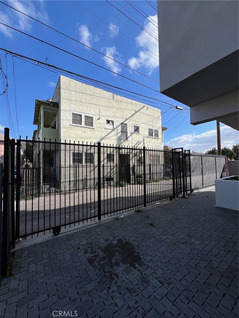 MLS #DW25031104 image #15