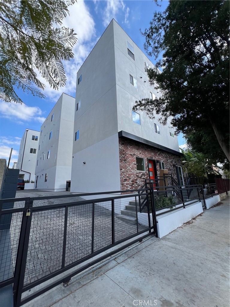 MLS #DW25031104 image #2