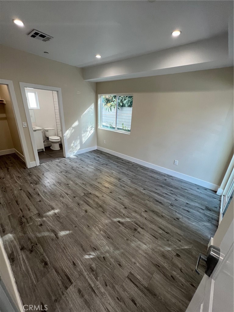 MLS #DW25031104 image #30