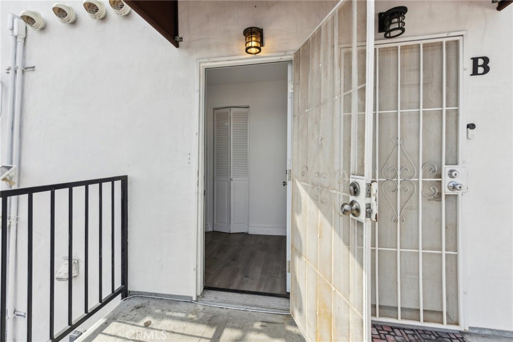 MLS #DW25048130 image #3