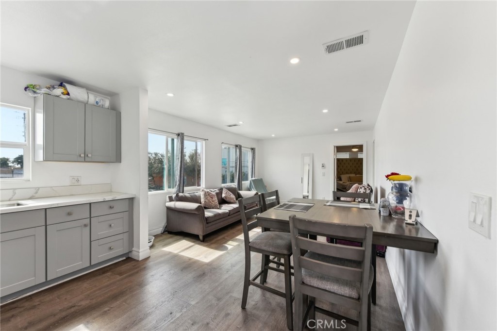 MLS #DW25048130 image #8