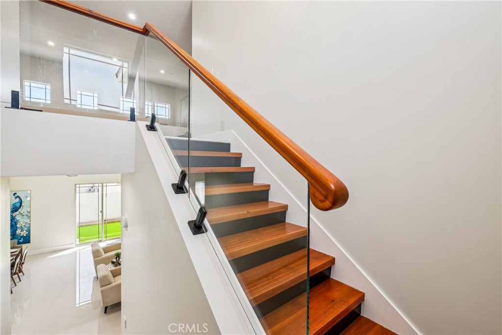 MLS #DW25054086 image #19