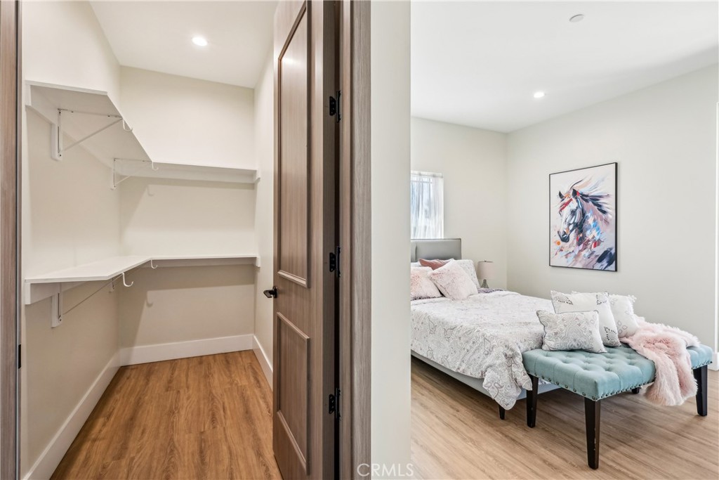 MLS #DW25054086 image #33