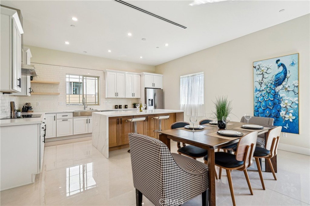 MLS #DW25054086 image #7