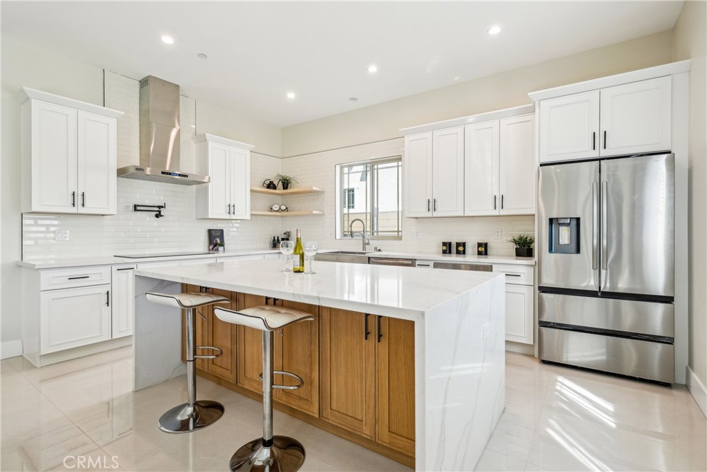 MLS #DW25054086 image #8