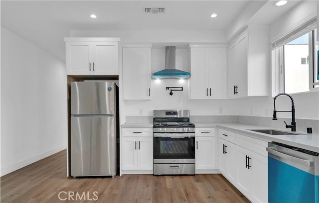 MLS #DW25056319 image #10