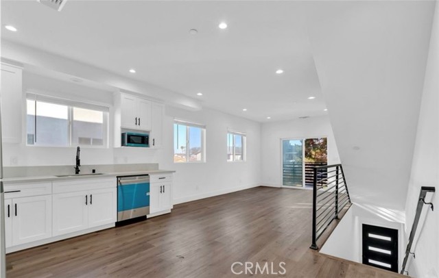 MLS #DW25056319 image #12