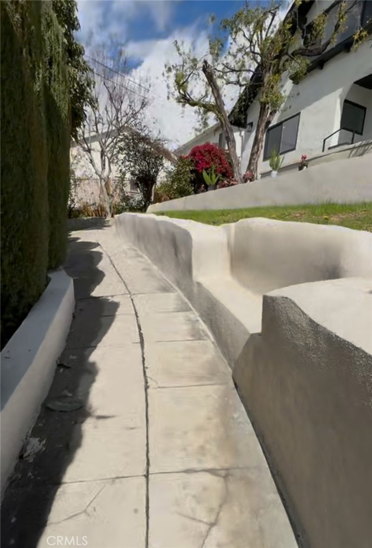 MLS #DW25056357 image #2