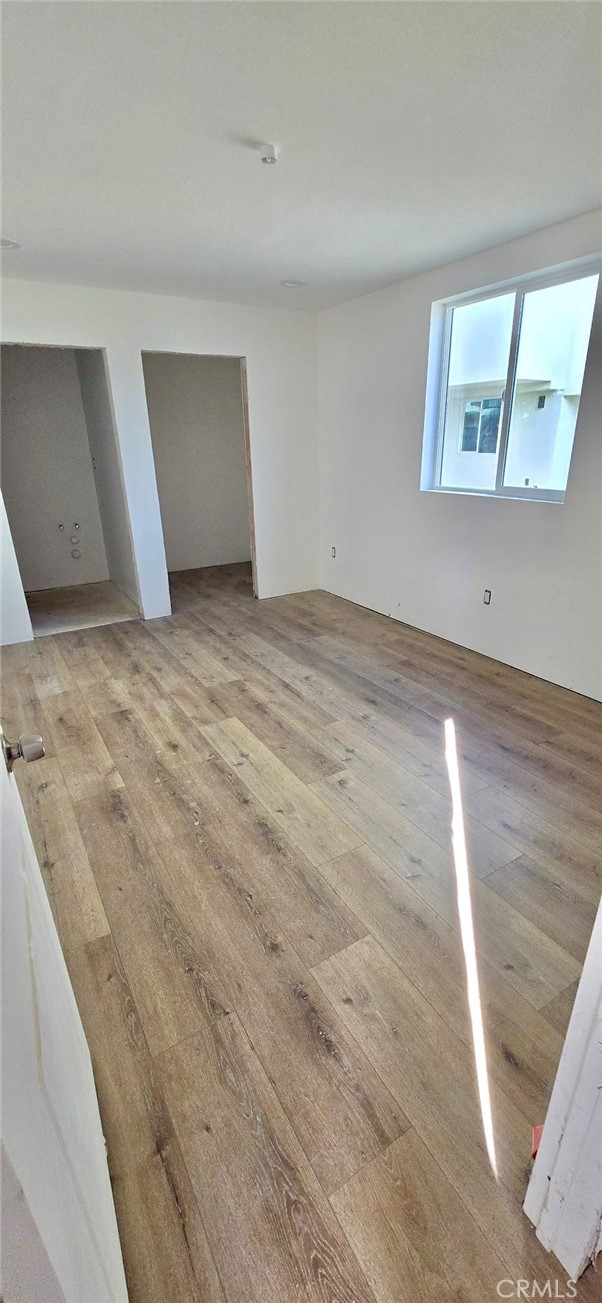 MLS #DW25056403 image #2