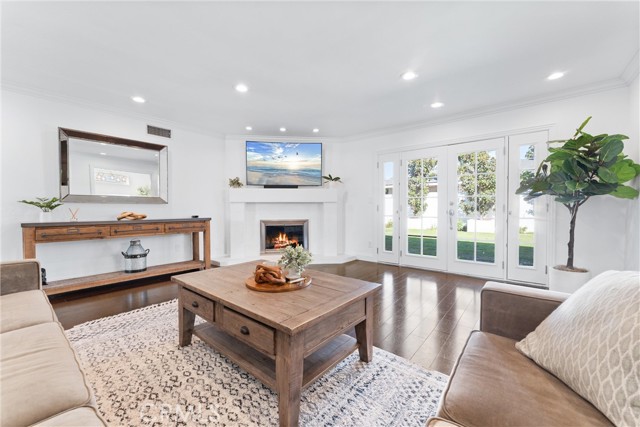 MLS #DW25069701 image #3