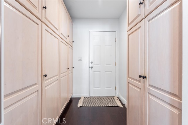 MLS #DW25069701 image #8