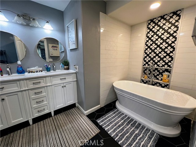 MLS #DW25078538 image #9