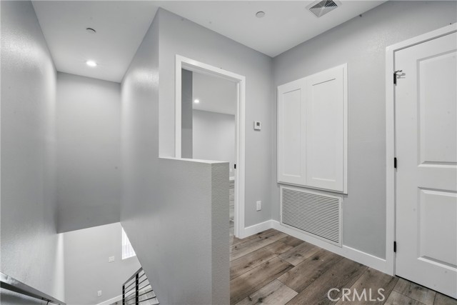 MLS #DW25104423 image #25