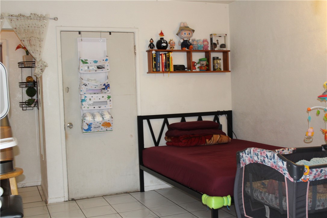 MLS #DW25110409 image #3