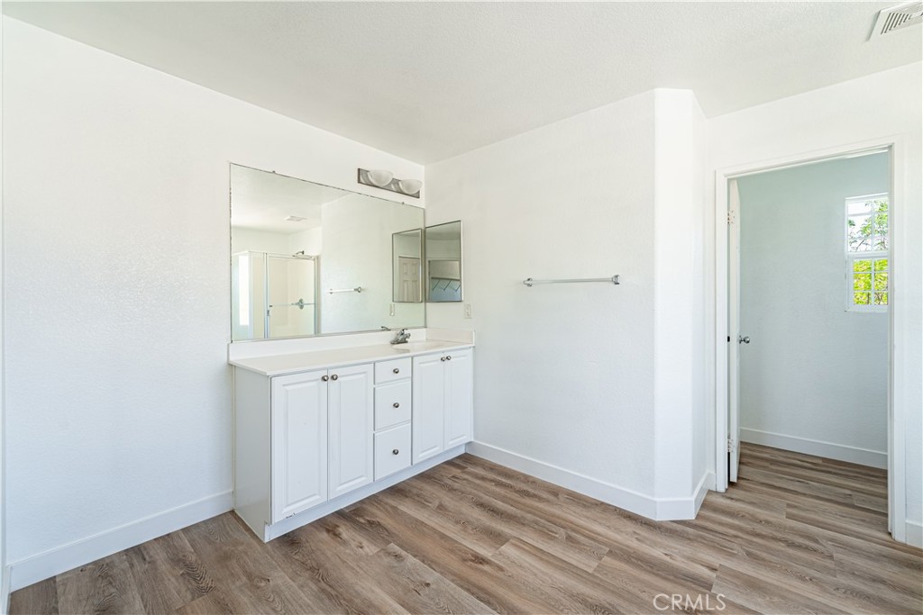 MLS #DW25121777 image #17