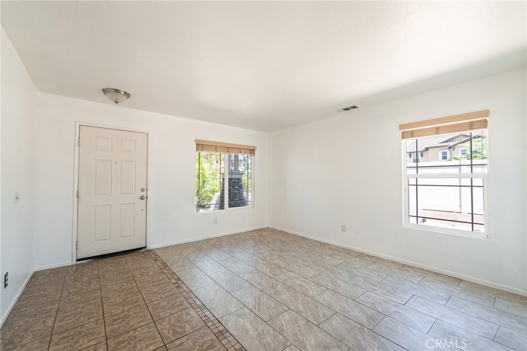 MLS #DW25121777 image #18