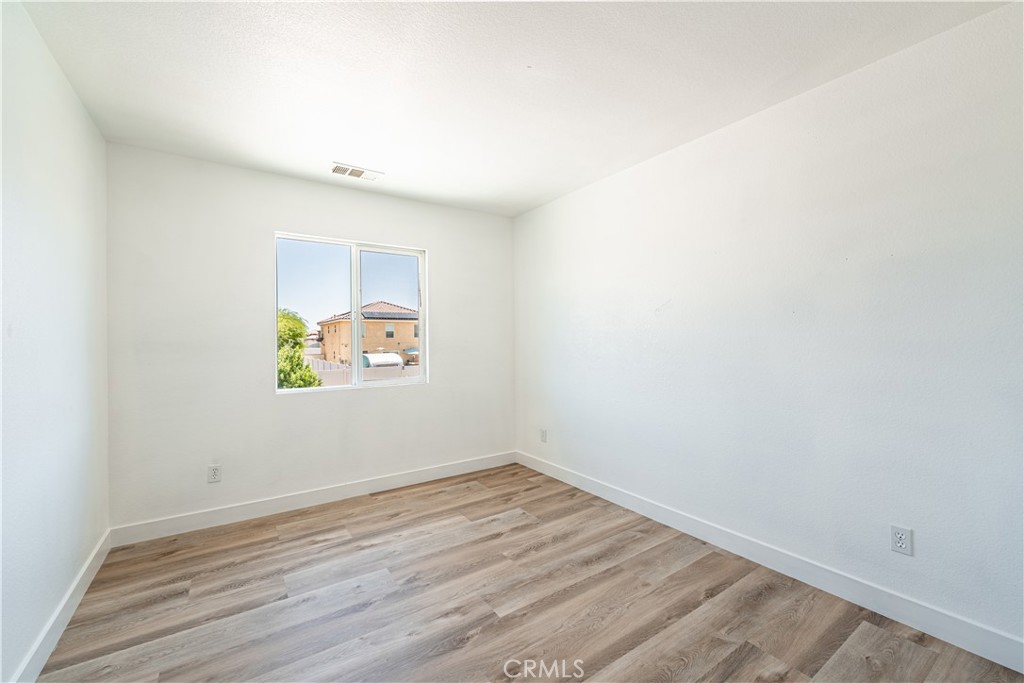 MLS #DW25121777 image #31