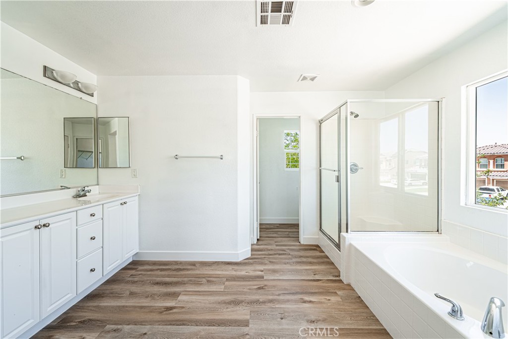 MLS #DW25121777 image #32