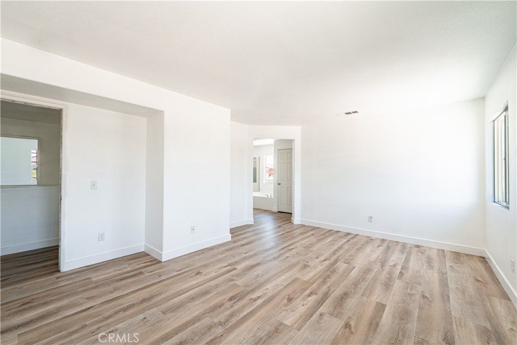 MLS #DW25121777 image #39