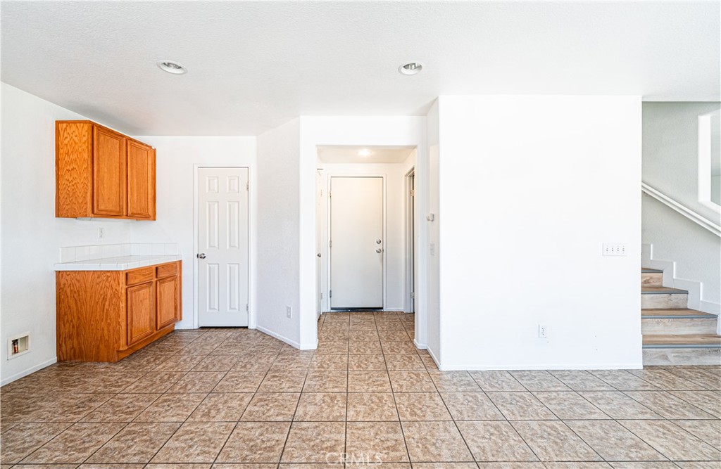 MLS #DW25121777 image #5