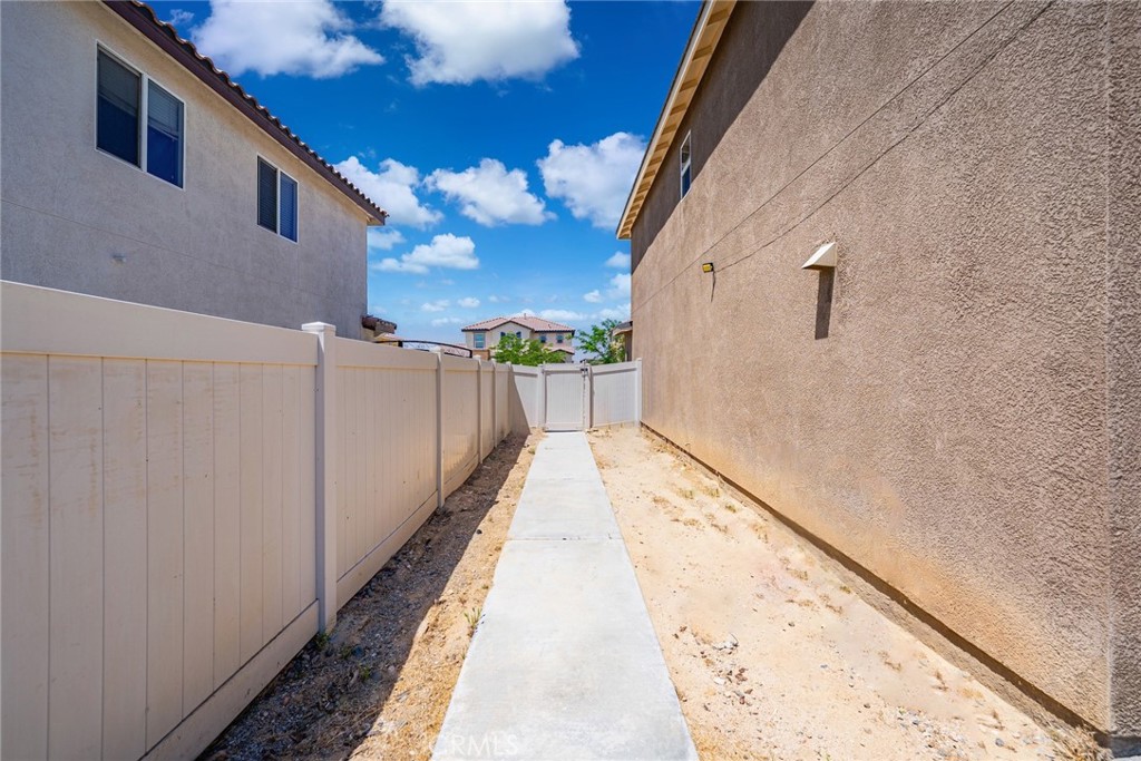 MLS #DW25121777 image #51