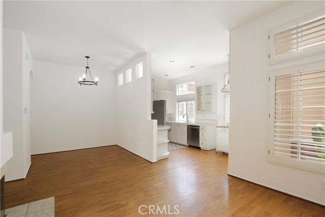 MLS #DW25132568 image #11